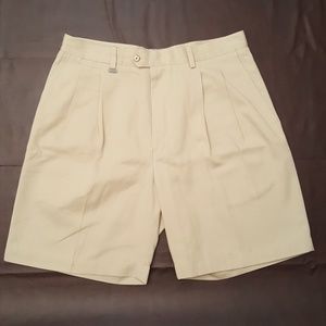 EUC Callaway golf shorts